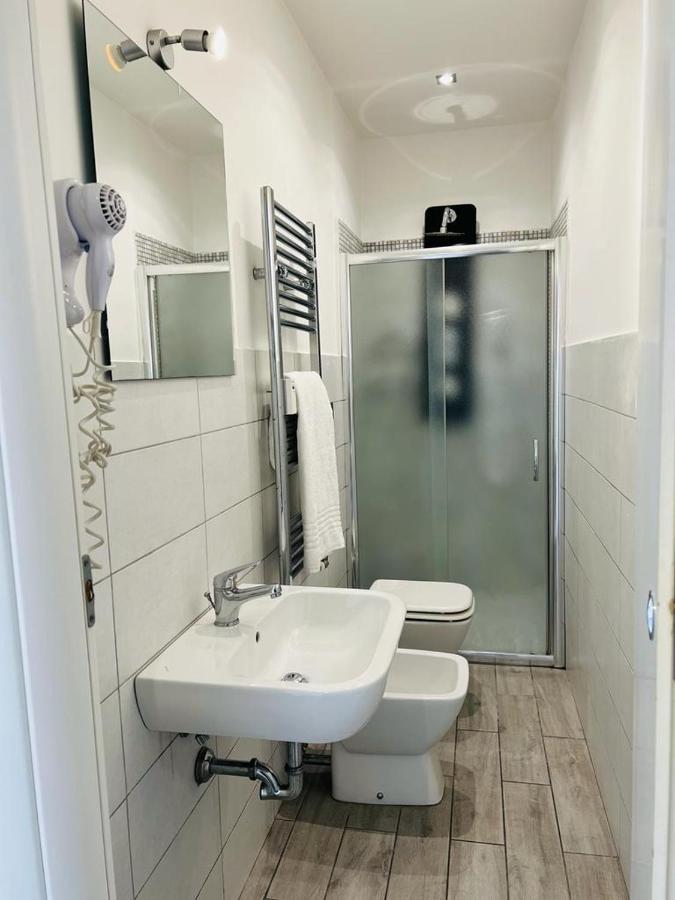 Boutique Rooms Рим Екстериор снимка